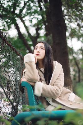 10分钟带你领略暴躁少女的CSGO精彩视频！这些操作你见过几次？